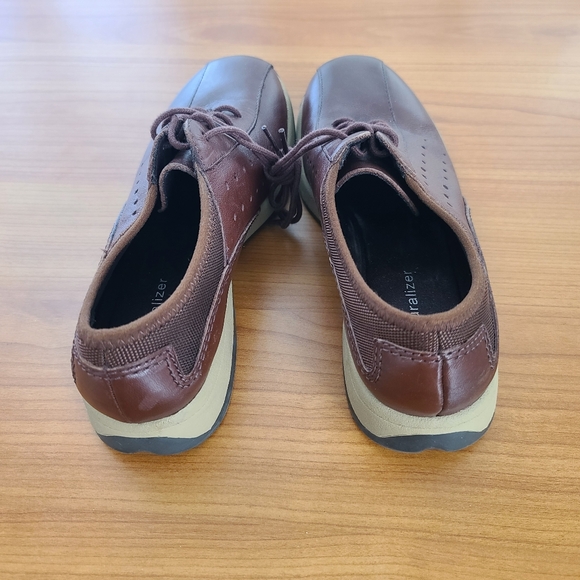 Naturalizer Womens Brown Leather Comfort Sneakers Womens‎ Size 6M - Picture 3 of 6